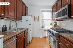 325 E 77th St, New York, NY 10075 - Photo 4