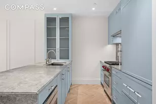 250 E 21st St, New York City, NY 10010 - Photo 4