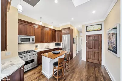 24 W 70th Street #PH4, New York City, NY 10023 - Photo 4