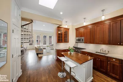 24 W 70th Street #PH4, New York City, NY 10023 - Photo 6