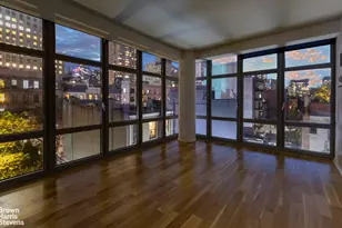 310 W 52nd St, New York City, NY 10019 - Photo 8