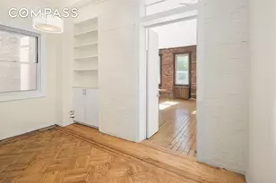 200 6th Ave, New York, NY 10013 - Photo 12