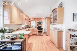 355 D Dormans Ct, New York City, NY 11693 - Photo 6