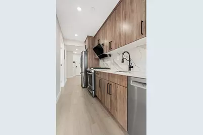 1546 Broadway #2-A, New York City, NY 11221 - Photo 4
