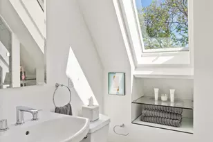 685 E 22nd St, New York City, NY 11210 - Photo 30