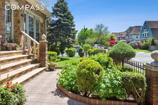 685 E 22nd St, New York City, NY 11210 - Photo 38