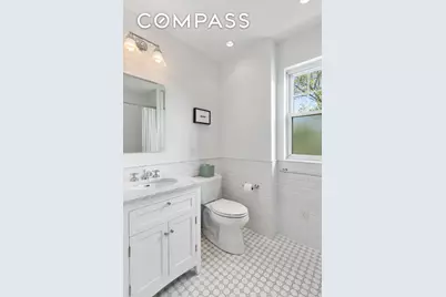 685 E 22nd Street, New York City, NY 11210 - Photo 22