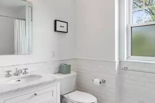 685 E 22nd St, New York City, NY 11210 - Photo 22