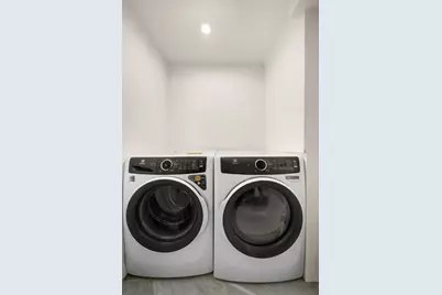 422 E 84th Street, New York City, NY 10028 - Photo 22