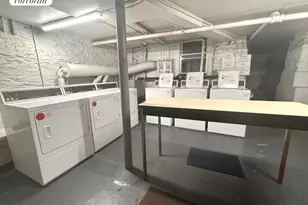 324 W 88th St, New York City, NY 10024 - Photo 12