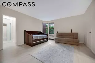 330 E 70th St, New York City, NY 10021 - Photo 2