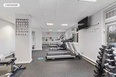 555 Main Street #1608, New York City, NY 10044 - Photo 12