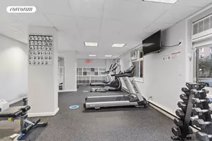 555 Main St, New York City, NY 10044 - Photo 12