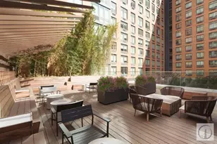 550 W 45th St, New York City, NY 10036 - Photo 4