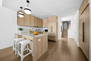 350 W 71st St, New York City, NY 10023 - Photo 2