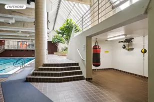 531 Main St, New York, NY 10044 - Photo 8