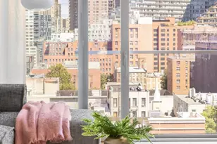 547 W 47th St, New York City, NY 10036 - Photo 8
