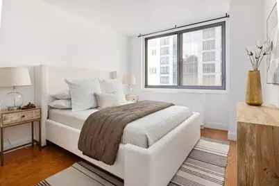 2025 Broadway #5C, New York City, NY 10023 - Photo 4