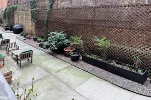 210 E 73rd St, New York City, NY 10021 - Photo 12