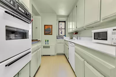 301 E 48th Street #17-F, New York City, NY 10017 - Photo 8