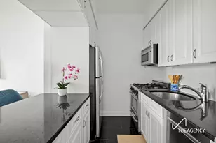 415 E 80th St, New York City, NY 10028 - Photo 2