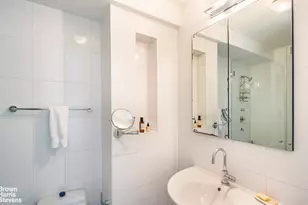 425 E 58th St, New York City, NY 10022 - Photo 6