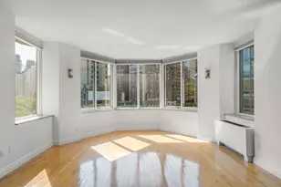 201 W 72nd St, New York City, NY 10023 - Photo 2