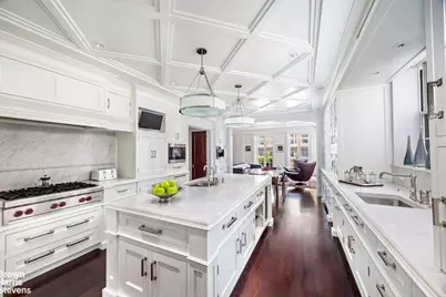 895 Park Avenue #PH16/1718A, New York City, NY 10075 - Photo 2