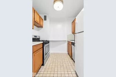 525 E 82nd Street #8D, New York City, NY 10028 - Photo 6