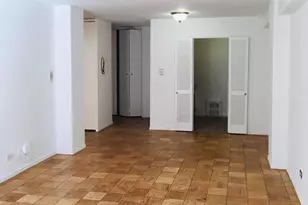 220 E 60th St, New York City, NY 10022 - Photo 4