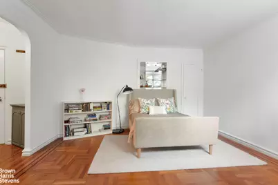 585 W 214th Street #1A, New York City, NY 10034 - Photo 2