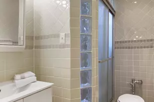 585 W 214th St, New York City, NY 10034 - Photo 4