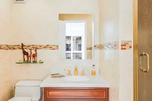 200 Central Park S, New York City, NY 10019 - Photo 14