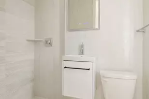 45-08 40th St, New York City, NY 11104 - Photo 8