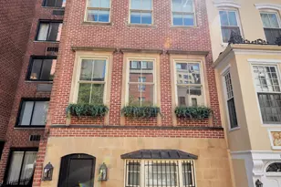 330 E 51st St, New York City, NY 10022 - Photo 2