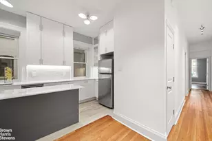 102 W 75th St, New York City, NY 10023 - Photo 8