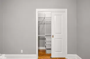 102 W 75th St, New York City, NY 10023 - Photo 12