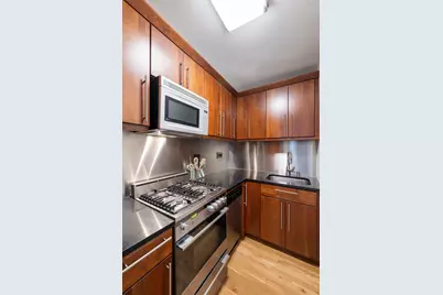 25 W 13th Street #5FN, New York City, NY 10011 - Photo 8