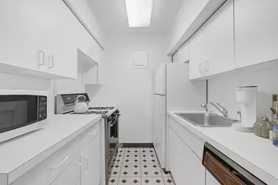 100 W 57th Street #18I, New York City, NY 10019 - Photo 6