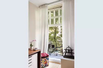 508 E 78th Street #3D, New York City, NY 10075 - Photo 2