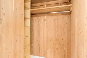 35-25 77th St, New York City, NY 11372 - Photo 8