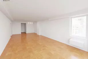 411 E 53rd St, New York City, NY 10022 - Photo 6