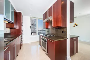 240 Riverside Blvd, New York City, NY 10069 - Photo 4