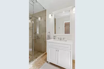 128 Central Park S #2A, New York City, NY 10019 - Photo 10