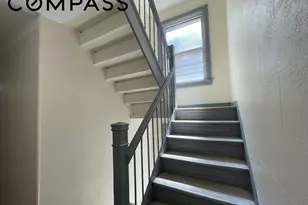 31-74 33rd St, New York City, NY 11106 - Photo 4