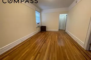31-74 33rd St, New York City, NY 11106 - Photo 6