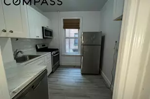 31-74 33rd St, New York City, NY 11106 - Photo 8