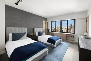 900 Park Ave, New York City, NY 10075 - Photo 14