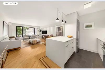 200 Central Park S #3I, New York City, NY 10019 - Photo 2