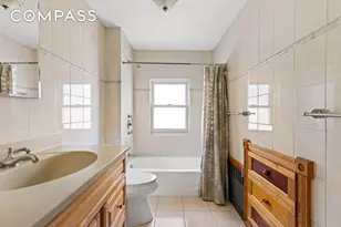 489 Marlborough Rd, New York City, NY 11226 - Photo 16